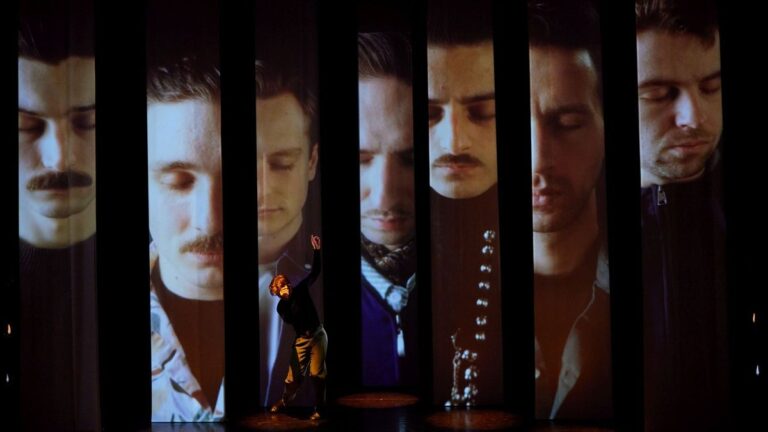 Telt ház előtt mutatta be legújabb előadását a Duna Táncműhely