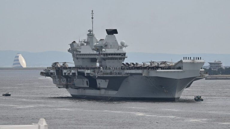 Nagy-Britannia repülőgéphordozó-flottát telepít az Atlanti-óceánra