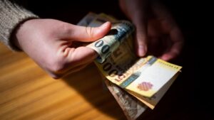 Akár 17 millió forintot is megtakaríthatnak most, akik nem a legjobbkor ugrottak bele a lakáshitelbe