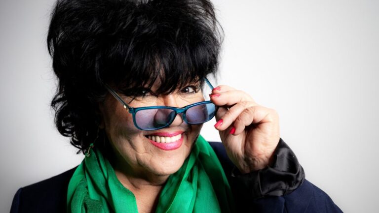 Kvíz: magyar sztárok, akiket mindenki ismer – de azt tudod, mi az igazi nevük?