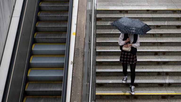 Négy vármegyére is figyelmeztetést adtak ki zivatarok miatt