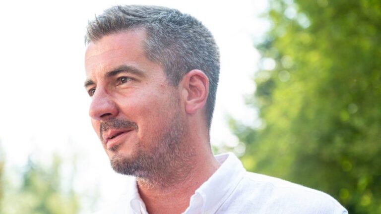 Kocsis Máté vállalja a drogtesztet Magyar Péterrel