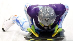 A NOB tiltása ellenére ragaszkodik a háborús áldozatokról megemlékező sisakhoz az ukrán szkeletonos