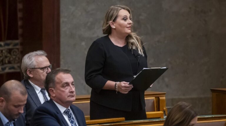 „Az ukránok gyermekeik szabad, európai jövőjét védik az orosz agresszorral szemben”