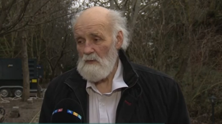 Váratlanul kikapcsolták az áramot Iványi Gáborék templomában