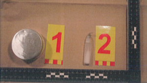 Kristállyal a ruhájában cikázott az autójával egy fiatal katona Kecskeméten