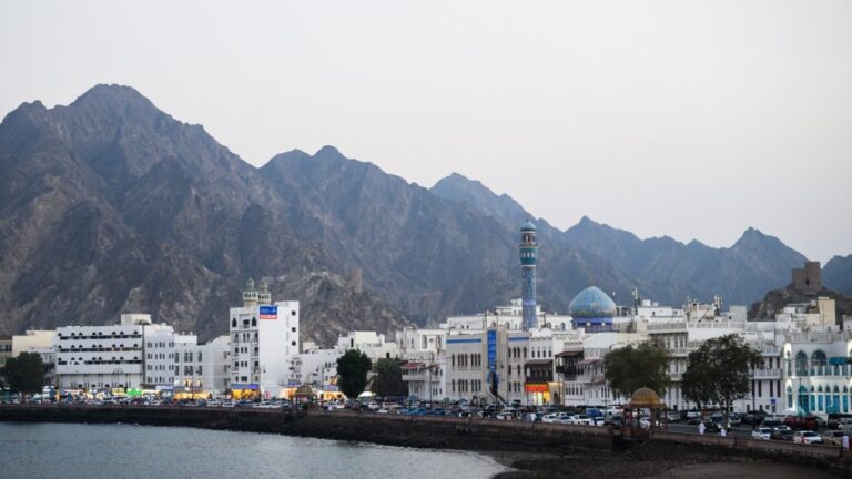 Felfüggeszti az IBUSZ az Ománba induló charter járatait