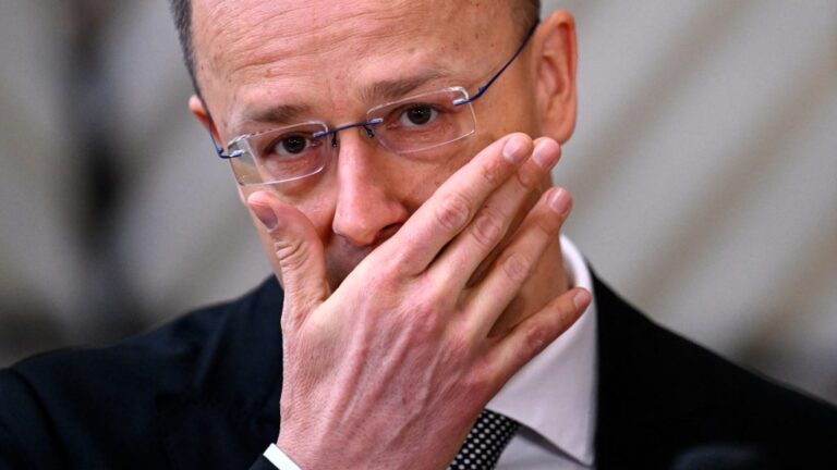 Mit jelent a védett vonal, és mit jelent, ha nem használja Szijjártó Péter?