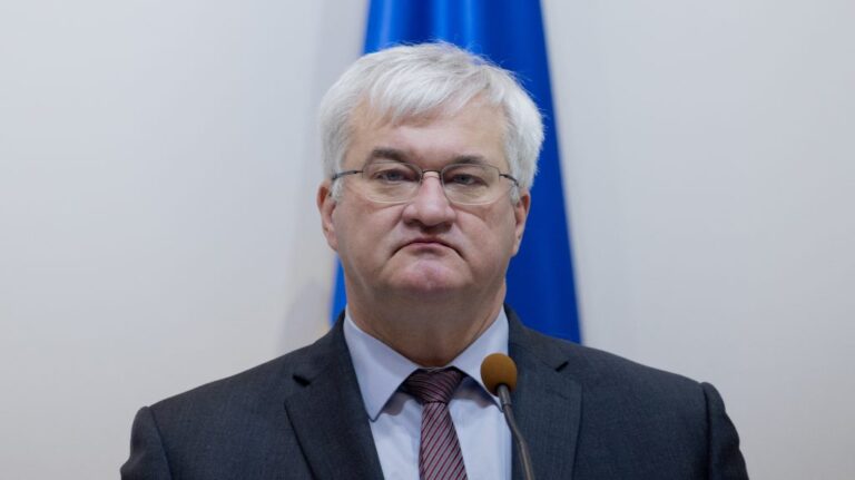 Magyarország „a törvénytelenség spiráljába süllyed” az ukrán külügyminiszter szerint