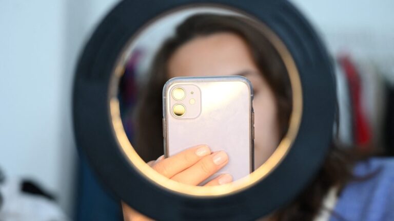 Fejéhez kapott, segítségért kiáltott, majd élő adásban meghalt egy kínai tartalomgyártó