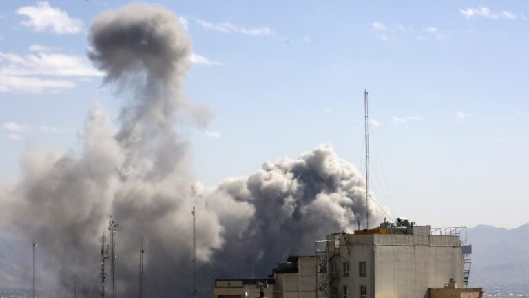 Több mint 1000 iráni célpont ellen hajtott végre támadást az amerikai hadsereg