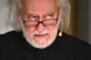 Krasznahorkai László: Magyarország már nem egy ország, hanem egy elmegyógyintézet, ahonnan az orvosok már elmentek