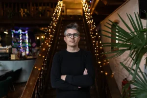 A francia tangóharmonikás, aki könyvben vallott szerelmet Magyarország lakóinak