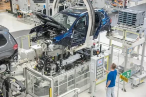 Így élik túl a benzines autók az elektromos átállást