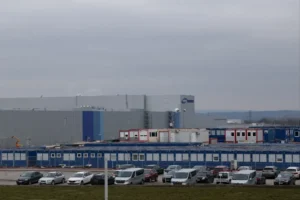 21 Kutatóközpont: A magyarok 49 százaléka felelősnek tartja a kormányt a gödi gyárban történt szennyezésekért