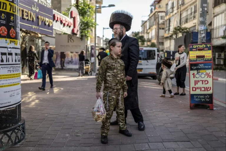 „Be kell fejeznünk, amit elkezdtünk” – Irán kazettás bombákkal sem tudja megtörni az izraelieket