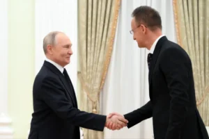 Putyin: Magyarország addig kap földgázt, amíg azt a politikát viszi, mint most