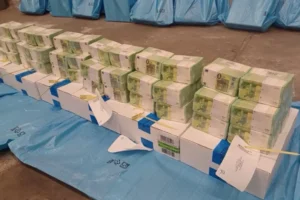 Ukrán banki vezető: A magyar fél alaptalanul kérdőjelezi meg a szállított pénzeszközök forrását