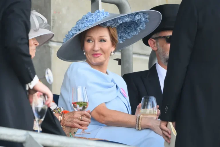 Hogy került egy megcsonkított holttest az ezüstkereskedő páncéltermébe?