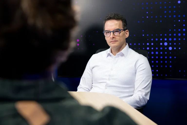 Ez a kampány most a drónok harcáról szól – elemző a választásról