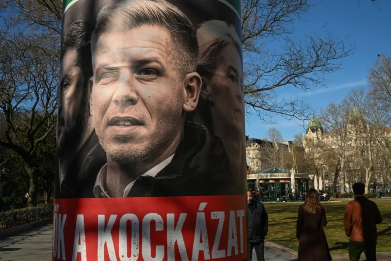 A kormány több értelmezésben próbálja megmagyarázni a kellemetlen kémügyet, de van itt néhány ellentmondás