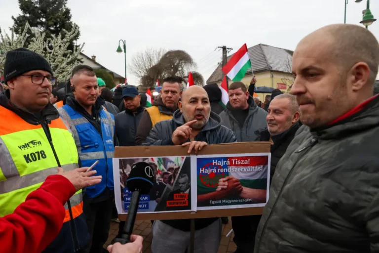 Orbán Viktor péceli fórumáról egy valaki hiányzott: a rendőrség