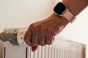 Tényleg túllőtte a rezsistopot a kormány