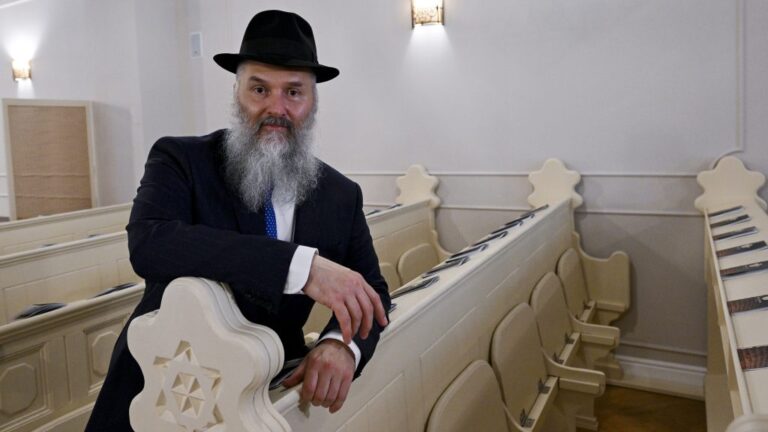 Sikkasztás gyanújával nyomoznak a Köves Slomóékkal „összeolvadó” hitközségnél