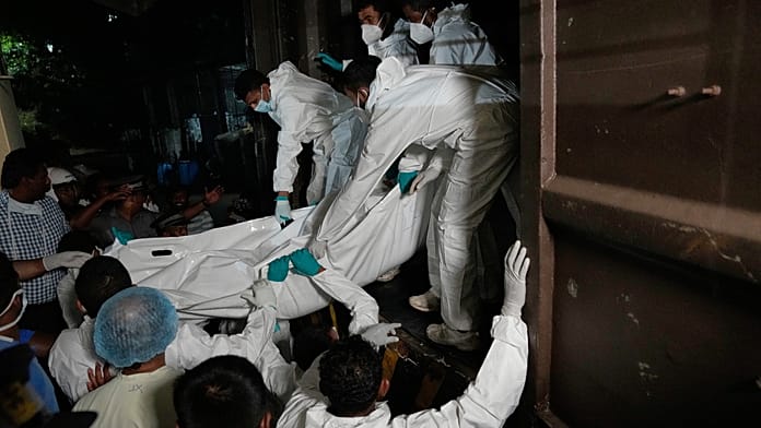 Sri Lanka-i halottasházba szállították az elsüllyedt iráni hadihajó tengerészeit