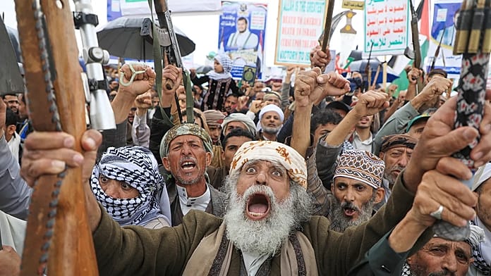 Mi van akkor, ha a húszik beszállnak a háborúba, és blokkolják még a Vörös-tengeri szorost is?