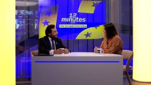 „Ezért mindenki imádja Bukelet” – El Salvador alelnöke védi a bandák elleni hajtóvadászatot