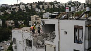 Netanjahu szerint az iráni háborús célok "több mint fele" teljesült, miközben a csapások folytatódnak szerte a Közel-Keleten