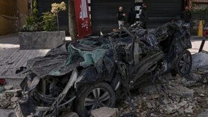 Izrael újabb csapásokat hajtott végre Libanonban, a Hezbollah megint raétákat indított Izraelre