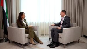 Irán nem tarthatja túszul a világgazdaságot, üzeni az EAE minisztere az Euronewsnak