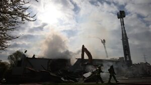 Tűz pusztított egy délnémet diszkóban: 750-en voltak bent, mindenki kijutott