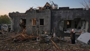 Rakétatámadás Észak-Izraelben: legalább 30 sebesült