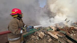 Összeomlott egy épület Dél-Libanonban, miután izraeli csapás ért egy Hezbollahhoz köthető intézményt