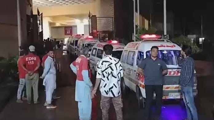 Hatalmas vihar Karacsiban, sokan meghaltak