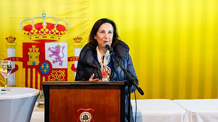 Spanyolország lezárja a légterét az iráni háborúba tartó amerikai repülőgépek előtt