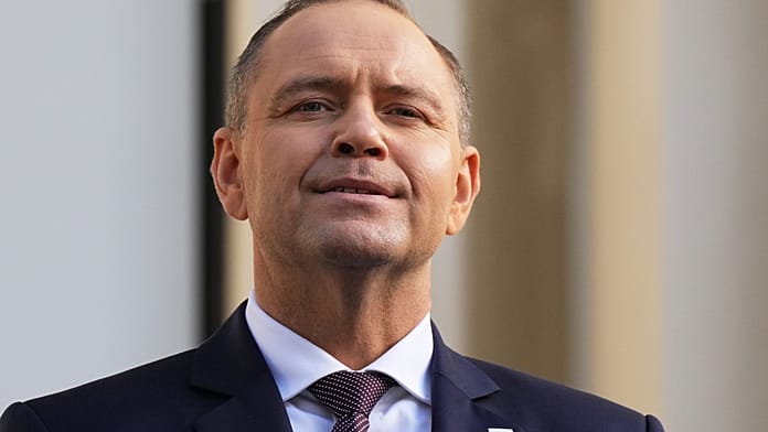 A lengyel elnök aláírta az üzemanyagárak csökkentéséről szóló törvénymódosításokat