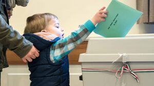 Rekordszámú szavazó várható a külképviseleteken, még bő egy hétig lehet átjelentkezni