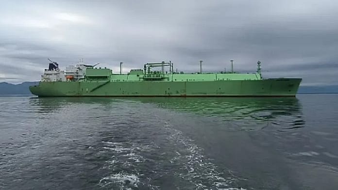 Felrobbanhat a Földközi-tengeren sodródó orosz tartályhajó