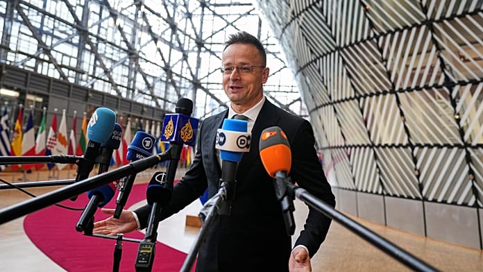 Vita a Barátság vezeték körül: Szijjártó szerint Brüsszel összejátszik Kijevvel és a horvátokkal is