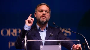 Orbán Balázs: Velük káosz, velünk biztonság