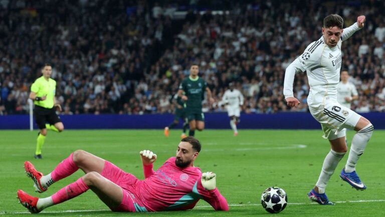 Donnarumma borzalmas hibája után Valverde-show, nagy Real-győzelem a City ellen