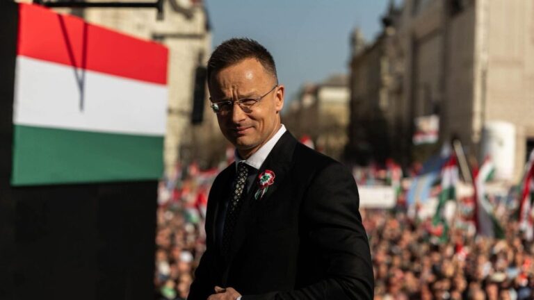 Szijjártó Péter: Súlyos választási beavatkozás a lehallgatási ügy