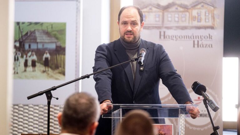 Nacsa Lőrinc: A nemzeti egységet, a magyar jövőt kell megvédeni a választásokon + videó