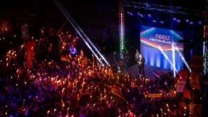 Orbán Viktor: Csak nemzeti egységgel lehet kimaradni a háborúból, újítsuk meg április 12-én a háborúellenes szövetségünket