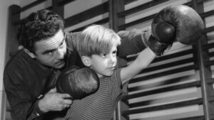 Ritka bélyegre csaphatnak le a gyűjtők, Papp László 100. születésnapja előtt tiszteleg a Magyar Posta