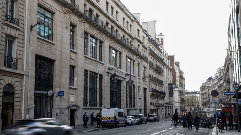 Párizs: újabb gyanúsítottakat vettek őrizetbe a meghiúsított pokolgépes merénylet miatt